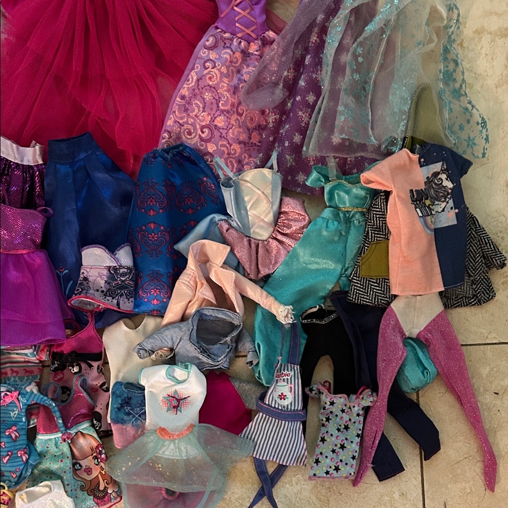 Barbie Doll Dress Set with Pink, Blue, and Purple - Picture 6 of 7